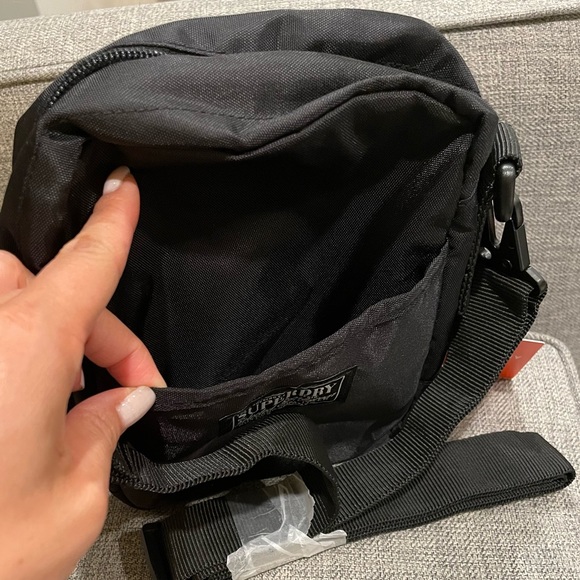 BNWT - Superdry Vintage Max Climber Sidebag - black - o/s - Picture 12 of 14